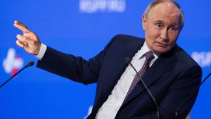 Putin Admits To Using Secret KGB Method Of ‘Crossing Fingers Behind Back’ In Negotiations