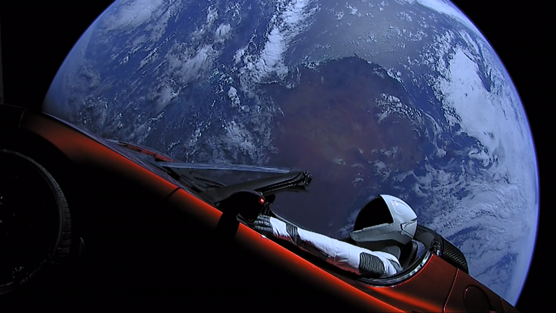 Elon Might Be Secretly Planning A SpaceX-Tesla Merger Ahead Of IPO, Here’s Why That’s Genius